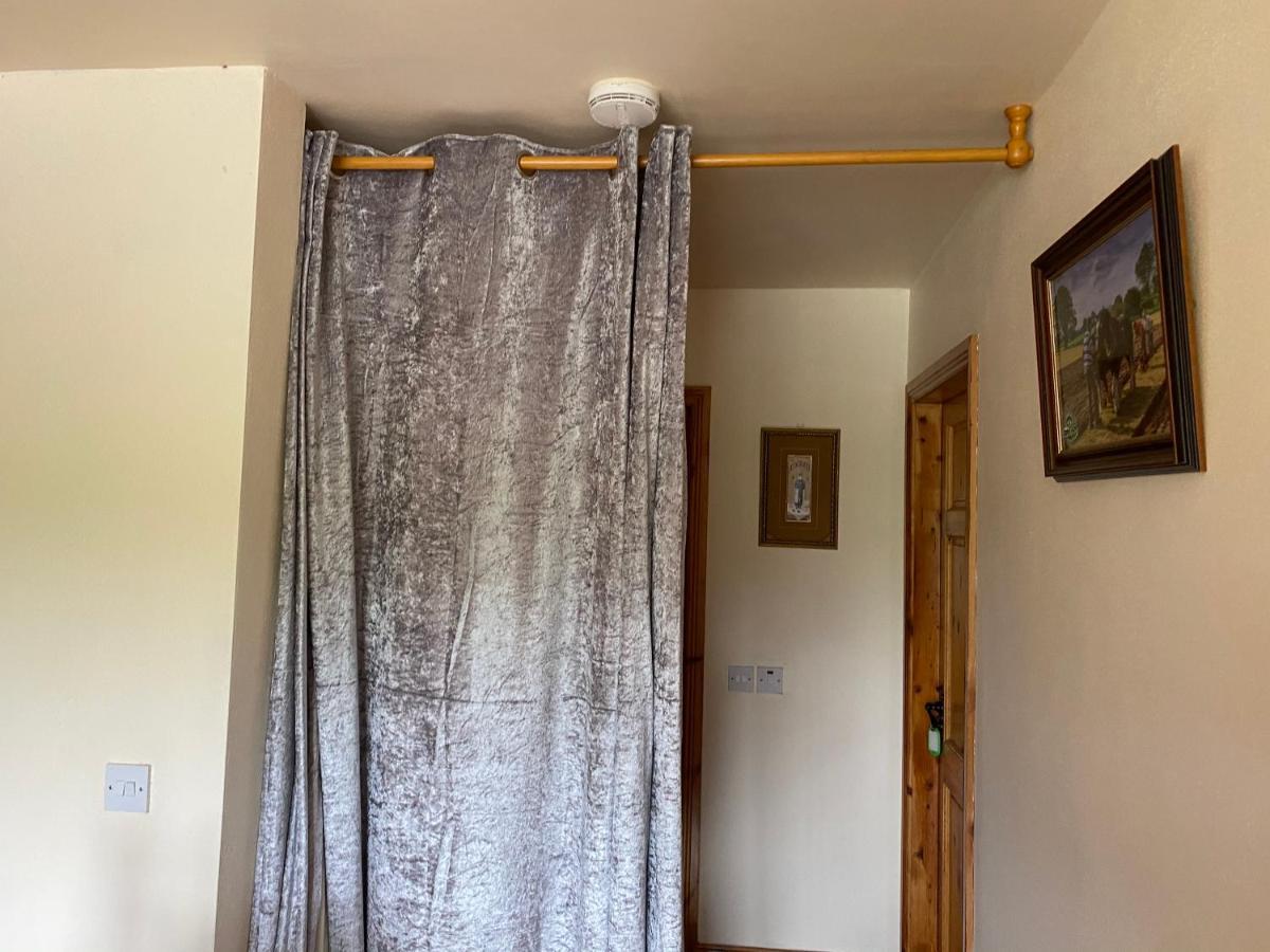 Doughlasha House V93Rx64 Fossa المظهر الخارجي الصورة